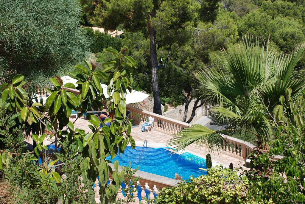Hotel Petit Cala Fornells Peguera Extérieur photo