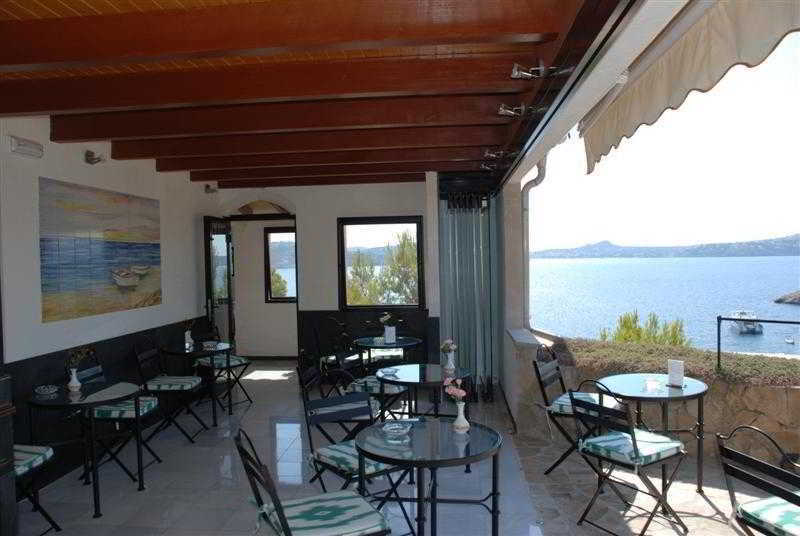 Hotel Petit Cala Fornells Peguera Extérieur photo