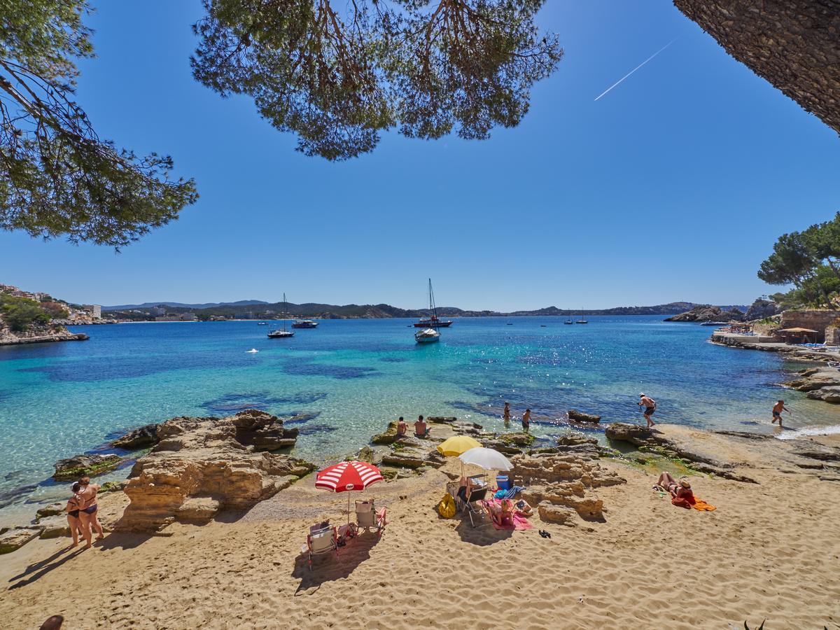 Hotel Petit Cala Fornells Peguera Extérieur photo