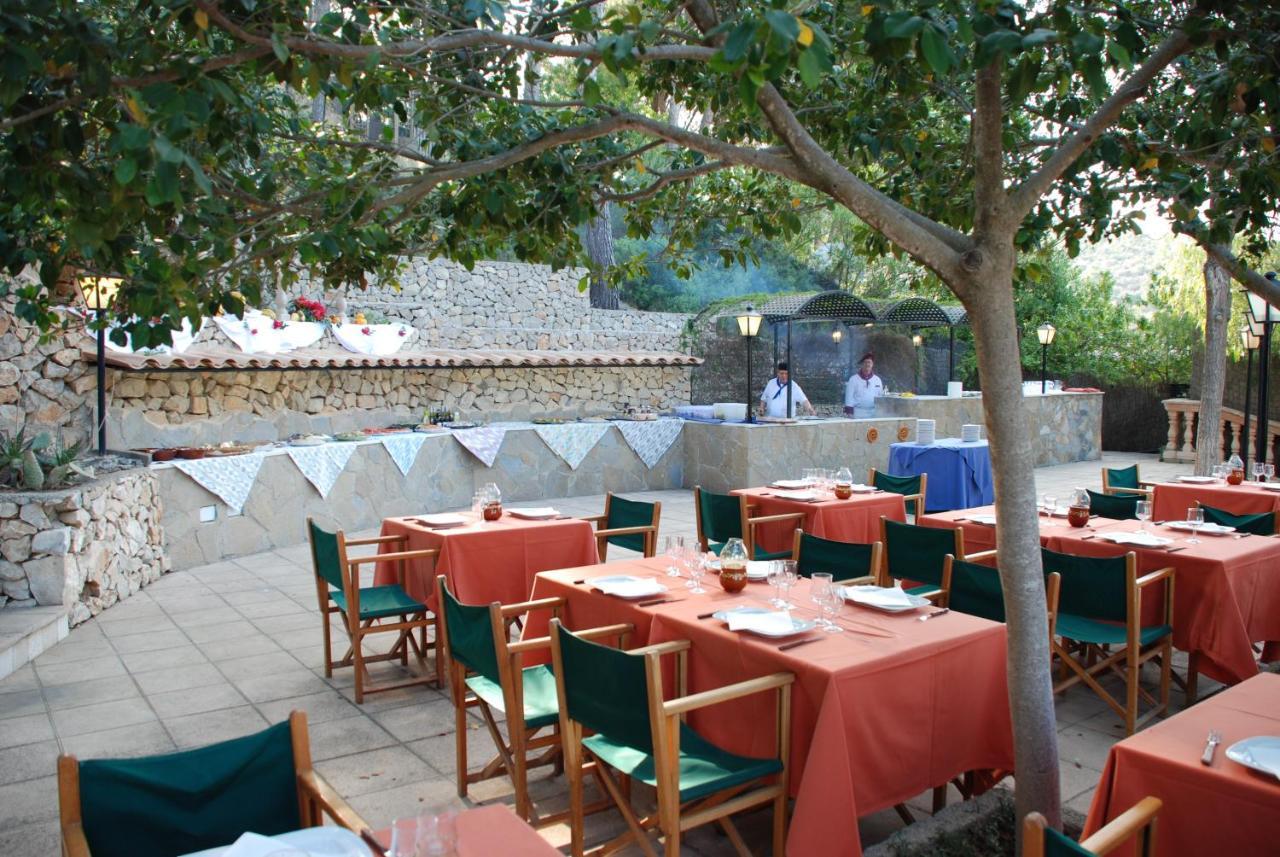 Hotel Petit Cala Fornells Peguera Extérieur photo