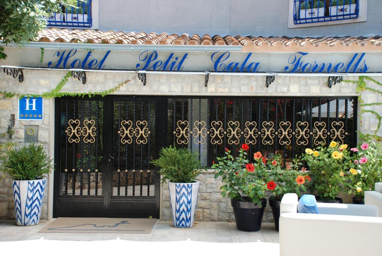 Hotel Petit Cala Fornells Peguera Extérieur photo