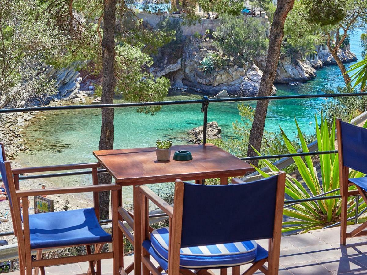 Hotel Petit Cala Fornells Peguera Extérieur photo